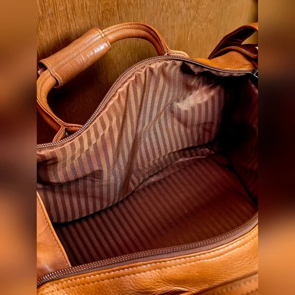 CLAIRECHASE GENUINE LEATHER DUFFEL BAG